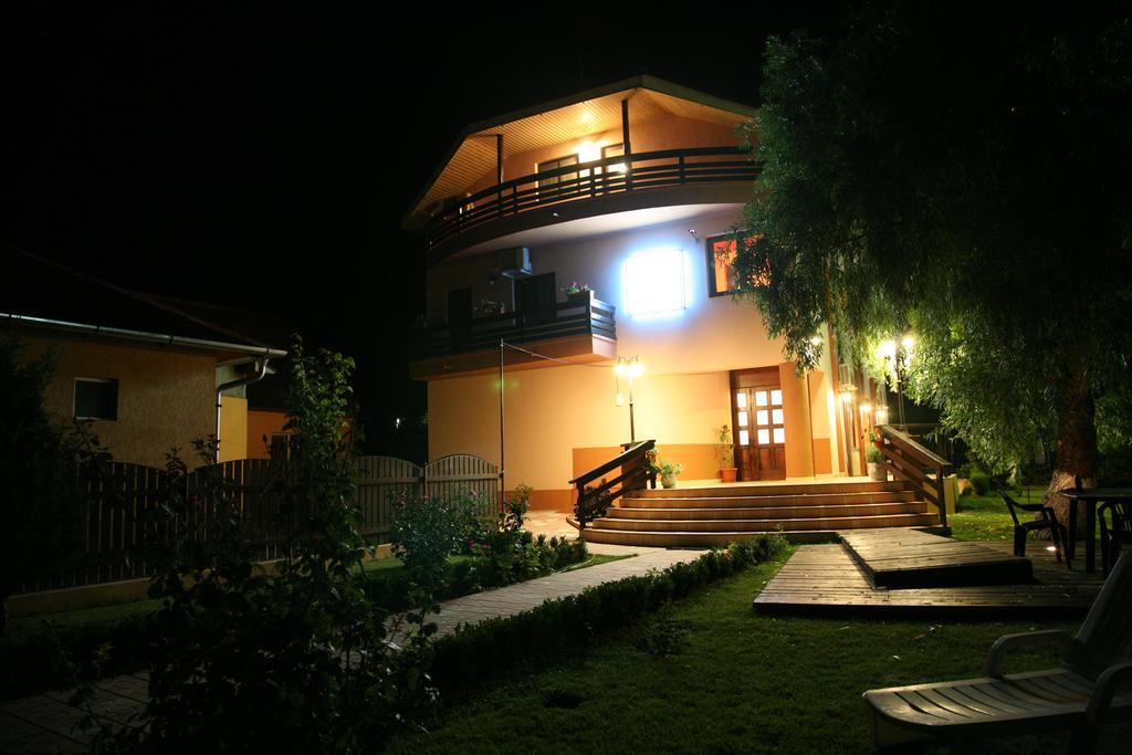 Vila Delta Travel - Mila 23 Mila Douăzeci şi Trei エクステリア 写真
