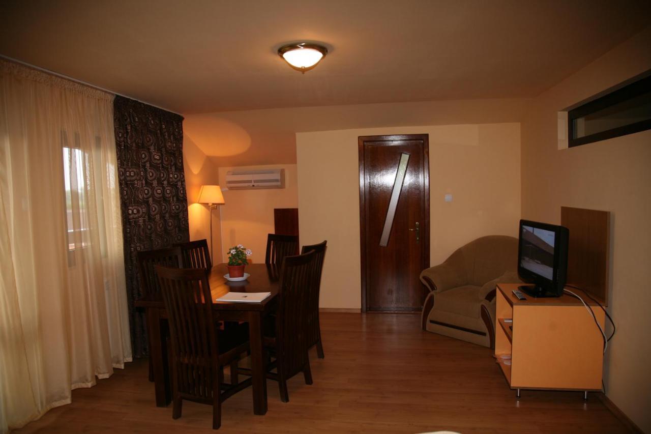 Vila Delta Travel - Mila 23 Mila Douăzeci şi Trei 部屋 写真